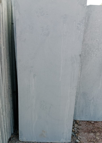 270-435X607_INTERIOR-RIGHT-Acadian-Black